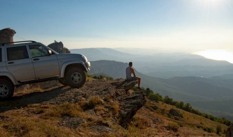 Louer une voiture de tourisme sur une longue durée - La Réunion - ADEKWAT LOCATIOIN